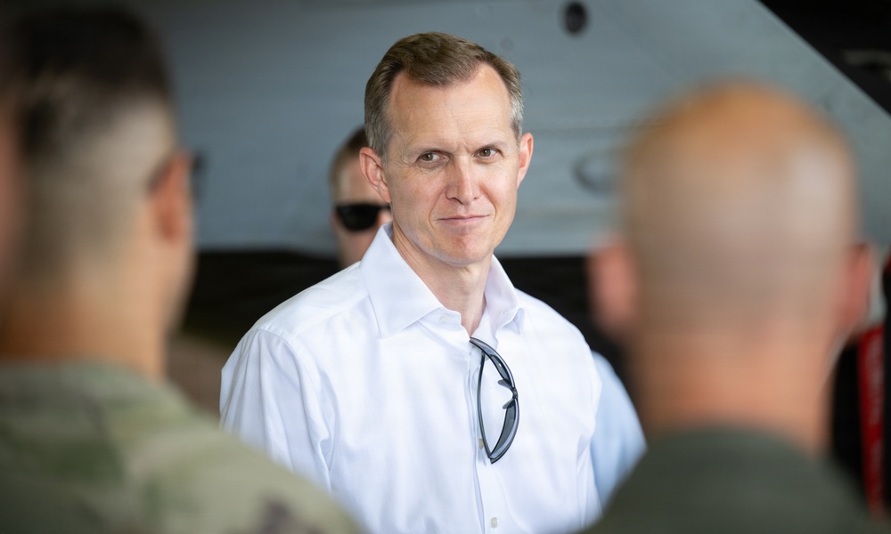 Congressional Delegation visits the Liberty Wing