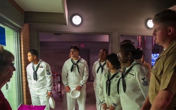 USS Arlington (LPD 24) Sailors and Marines Tour the JFK Museum