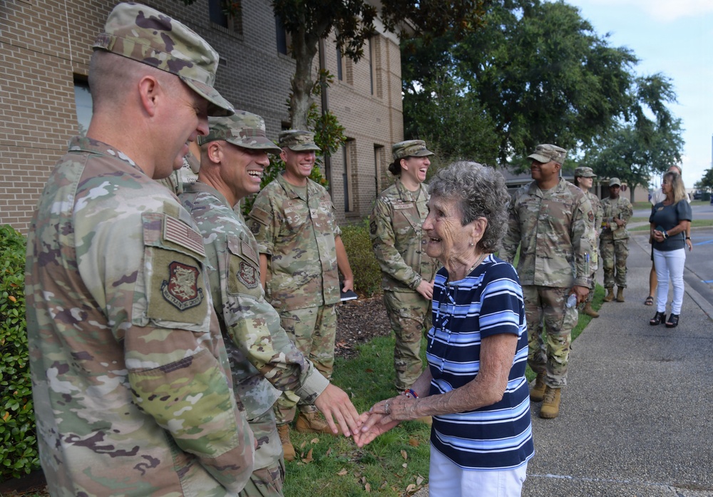101-year-old &amp;quot;Rosie the Riveter&amp;quot; tours Keesler