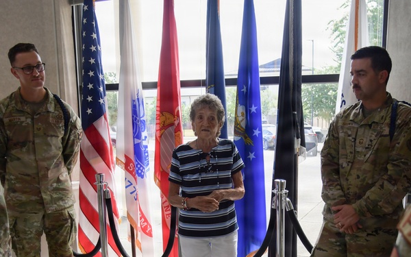 101-year-old &amp;quot;Rosie the Riveter&amp;quot; tours Keesler