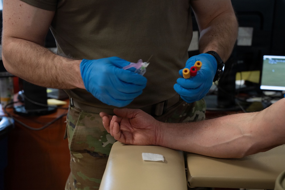 103d Airlift Wing conducts mass physical health assessment