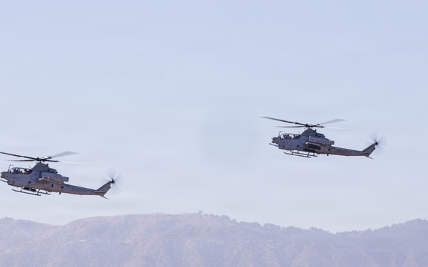 Lt. Gen. Wortman Visits HMLA-369 &amp; MALS-39