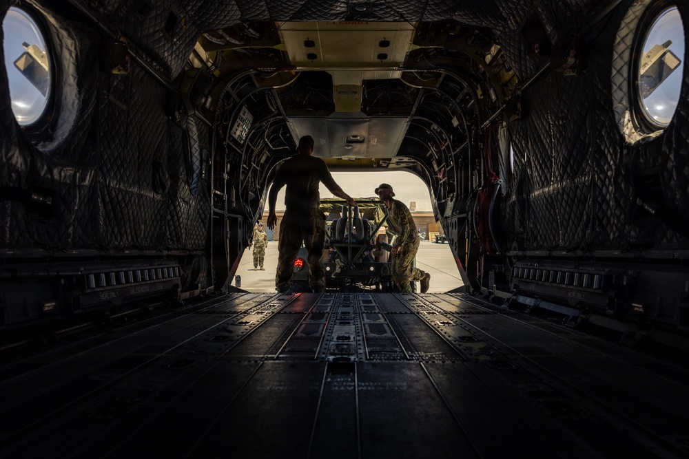 JTF-SB Soldiers train loading and offloading drills for air insertion operations