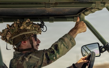 JTF-SB Soldiers train loading and offloading drills for air insertion operations