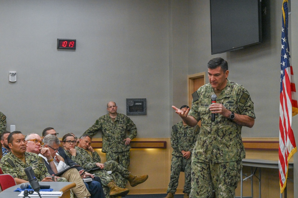 Vice Adm. Skillman Visits NAVSUP HQ