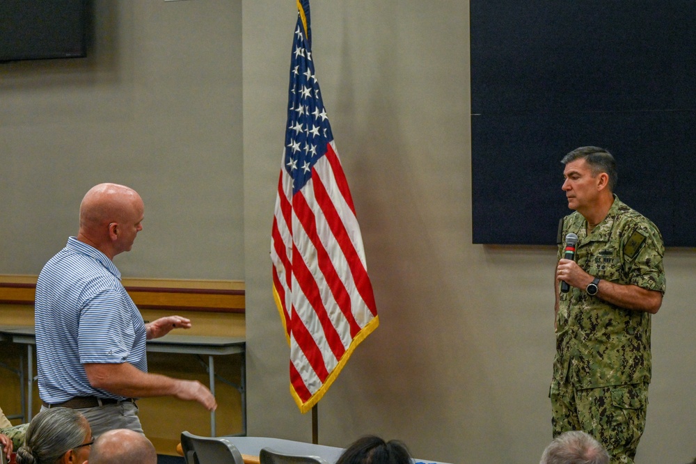 Vice Adm. Skillman Visits NAVSUP HQ