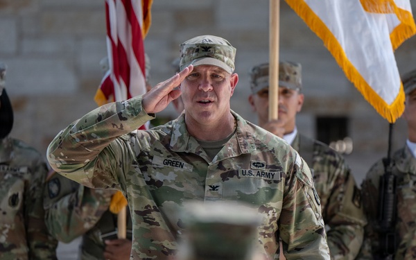 106th Theater Signal Brigade holds change of command ceremony
