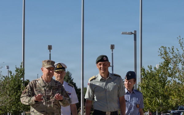 General Eirik J. Kristoffersen, Norwegian Chief of Defence visits NORAD &amp; USNORTHCOM