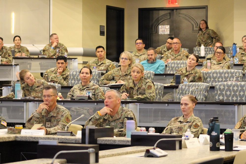 Reservists Sharpen Strategic Edge at National Capital Region Training Assembly