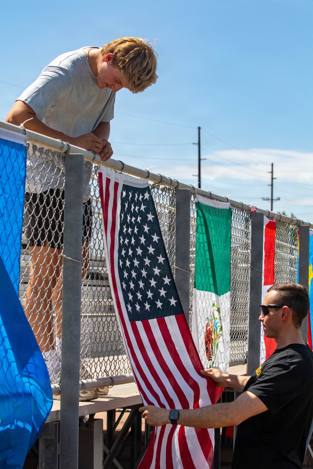 5th Recruiting Battalion volunteers with Community Partners