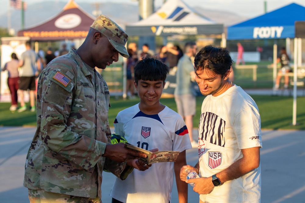 5th Recruiting Battalion volunteers with Community Partners