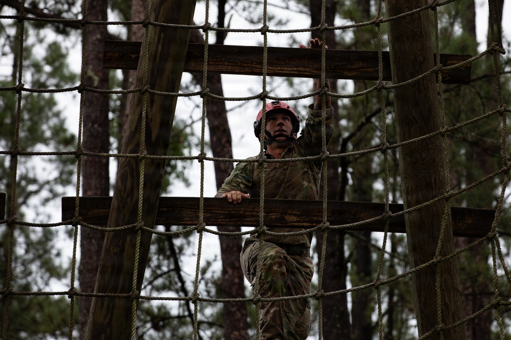 Competitors Demonstrate Strength and Agility During Best Warrior Competition 2026