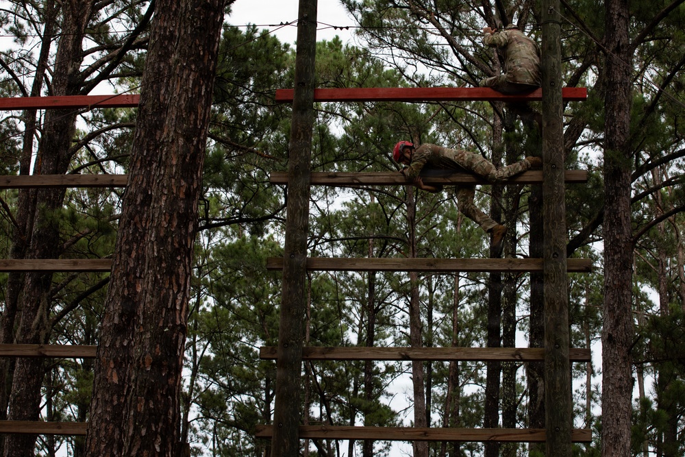 Competitors Demonstrate Strength and Agility During Best Warrior Competition 2026