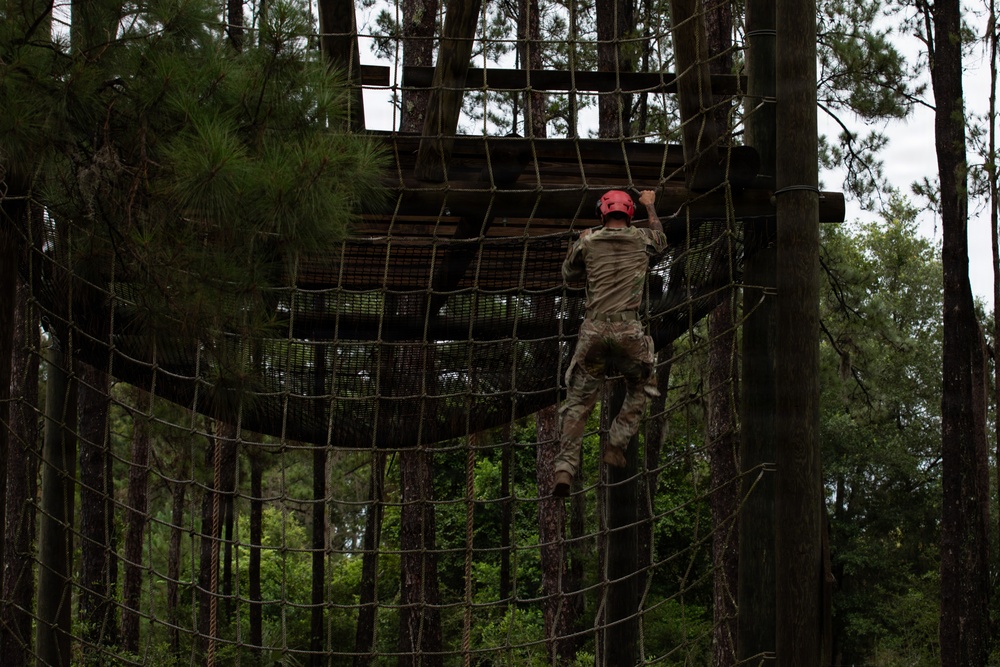 Competitors Demonstrate Strength and Agility During Best Warrior Competition 2026