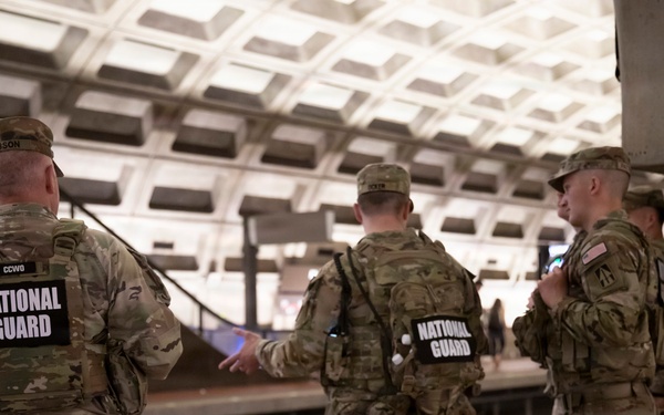 DCNG Chief Command Warrant Officer mentors guardsmen on patrol procedures