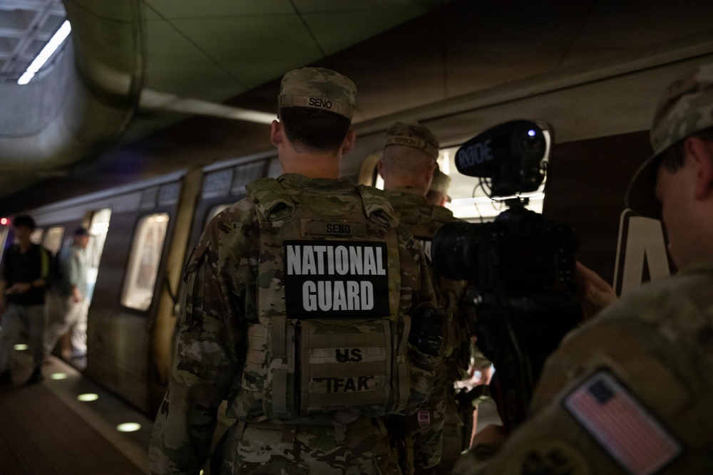 DCNG Chief Command Warrant Officer mentors guardsmen on patrol procedures
