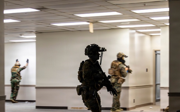 MARSOC conducts raid training during RAVEN