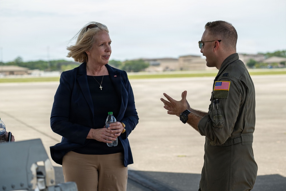 AFSOC showcases mission readiness to Florida congressional delegation
