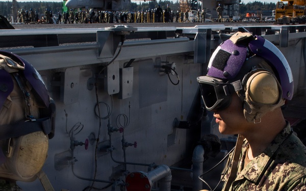 Ronald Reagan Sailors Conduct Flight Deck Firefighting Training