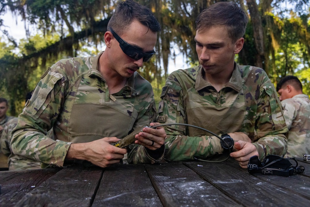 Dogface engineers conduct demolition training