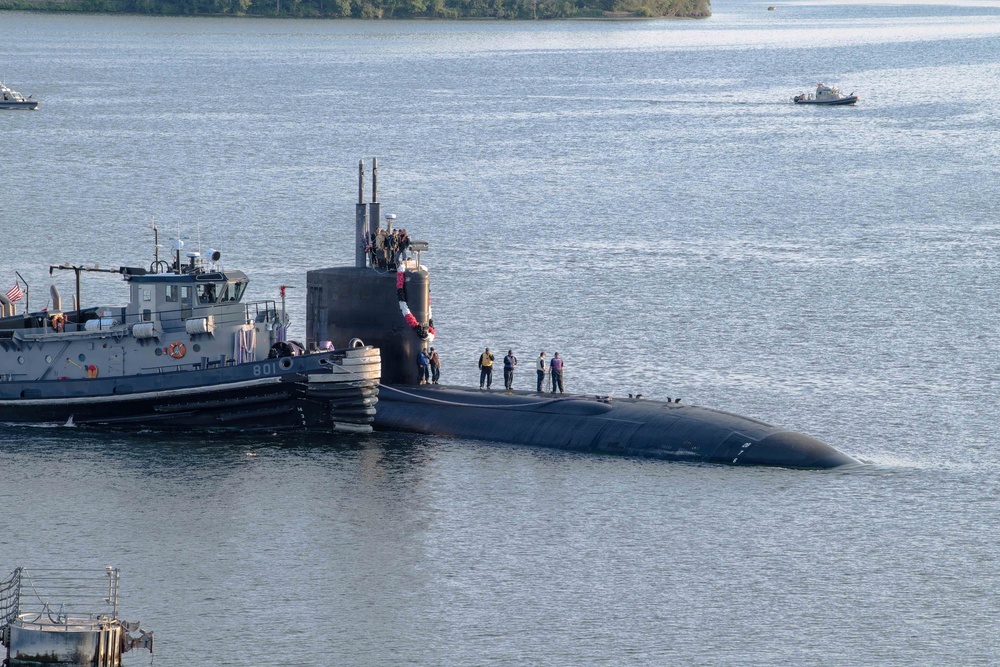 USS Alexandria Arrives in Bremerton