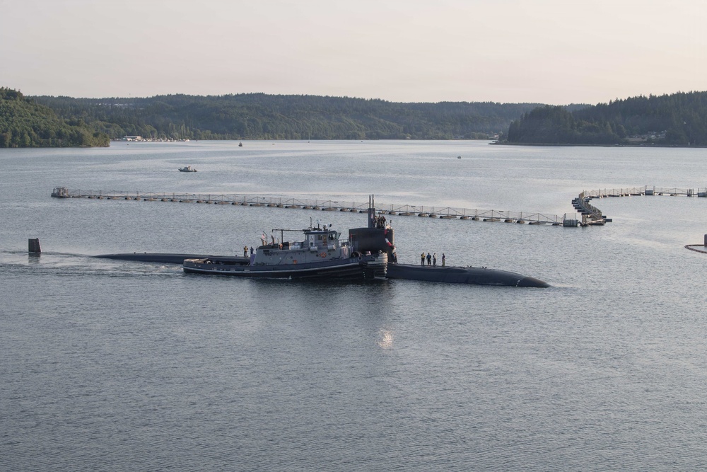 USS Alexandria Arrives in Bremerton