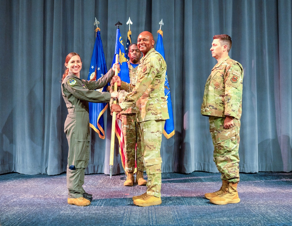 Looser takes command of Air Force Global College