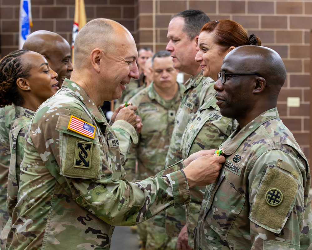 Senior leaders award Mexican Border Defense Medal to 4th Sustainment Command (Expeditionary)
