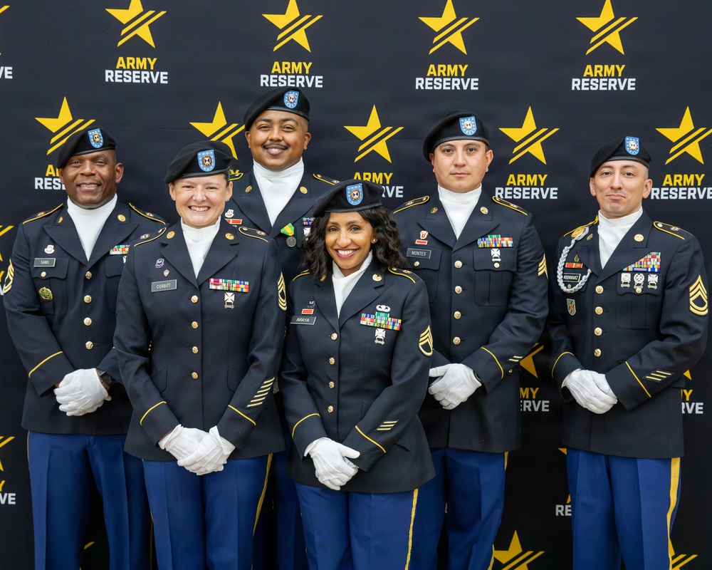 Senior leaders award Mexican Border Defense Medal to 4th Sustainment Command (Expeditionary)