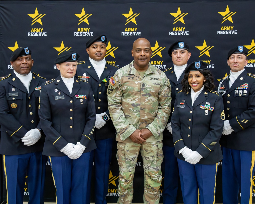 Senior leaders award Mexican Border Defense Medal to 4th Sustainment Command (Expeditionary)