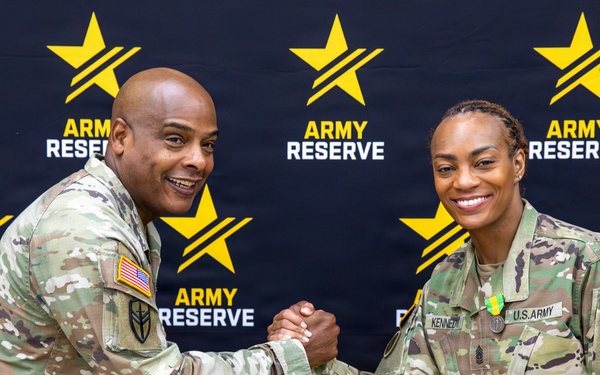 Senior leaders award Mexican Border Defense Medal to 4th Sustainment Command (Expeditionary)