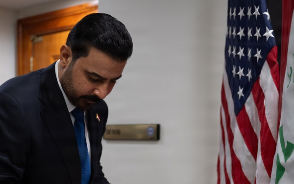 SW Hosts Iraqi Prime Minister at Pentagon