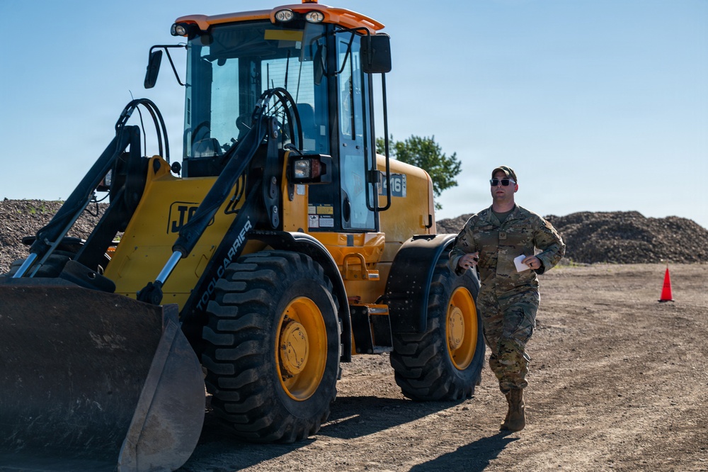 Malmstrom Airmen strengthen expeditionary skills during Ready Airman Training race