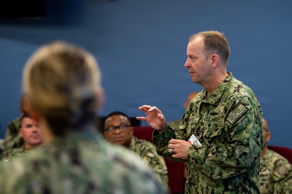 SWSC Hosts Naval Surface Warfare Symposium and Board of Visitors
