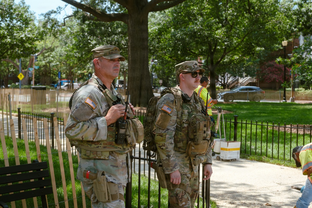 JTF-DC Logan Circle Patrolled by Arkansas Guardsmen