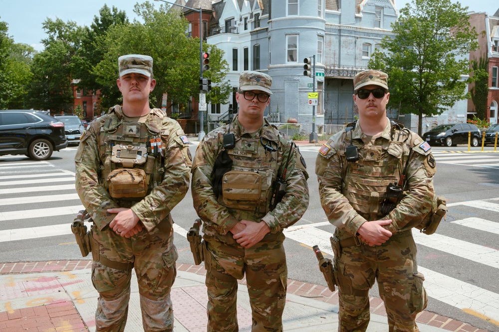 JTF-DC Logan Circle Patrolled by Arkansas Guardsmen