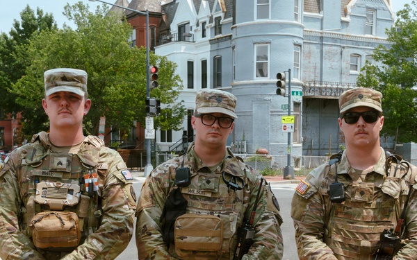 JTF-DC Logan Circle Patrolled by Arkansas Guardsmen