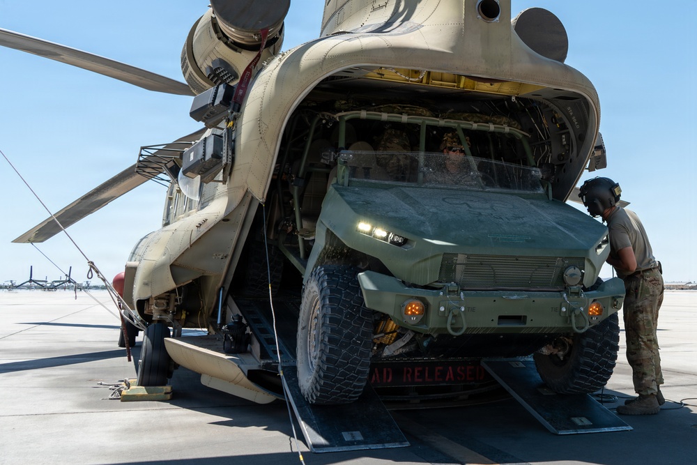 U.S. Army Soldiers with JTF-SB Preform Air Assault Training