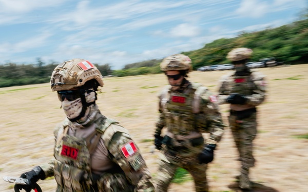 Multinational EOD technicians conduct HRST training during RIMPAC 26