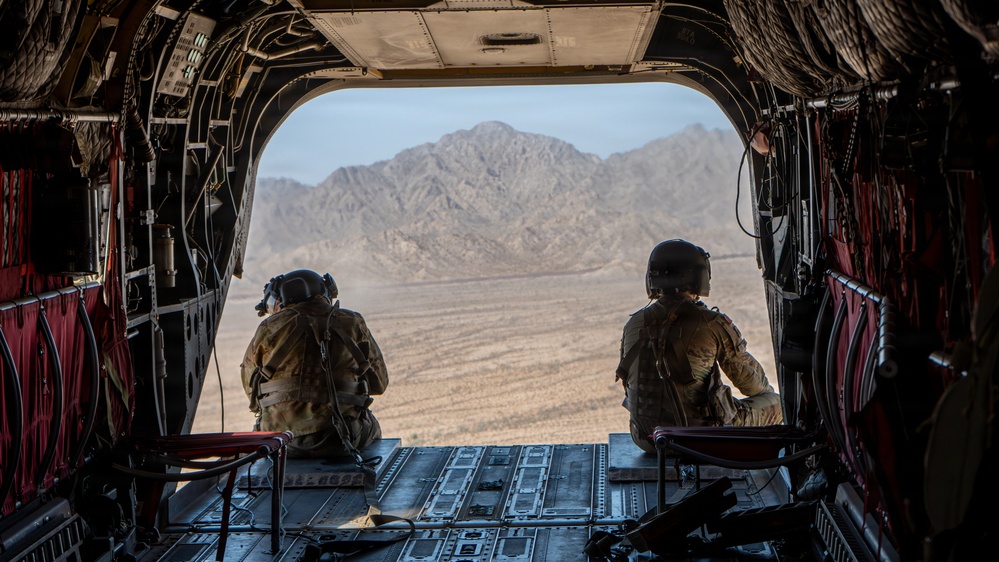 JTF-SB Soldiers Fly into ISV Air Assault Insertion Training