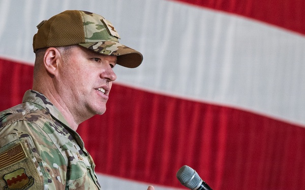 Weasel Maintainers Welcome New Commander