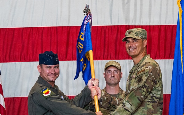 Weasel Maintainers Welcome New Commander