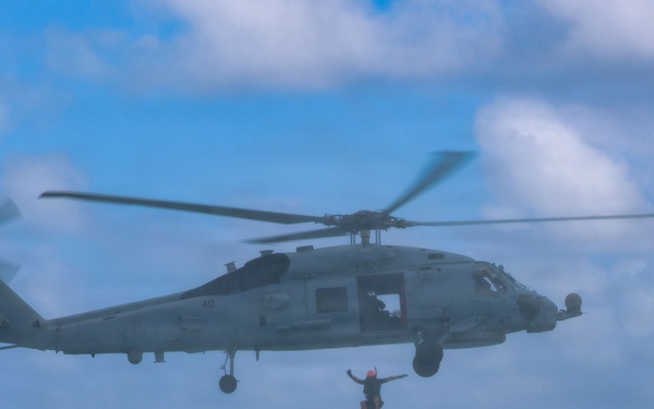 VMM-363 rehearses hoist operations