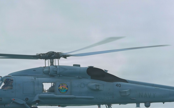 VMM-363 rehearses hoist operations