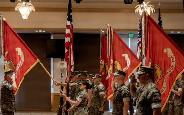 III Marine Expeditionary Force Information Group holds change of command ceremony