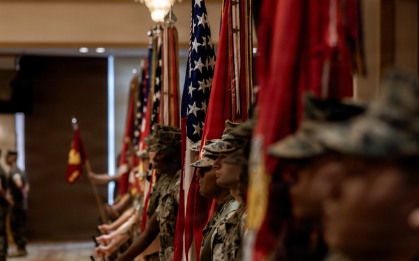 III Marine Expeditionary Force Information Group holds change of command ceremony
