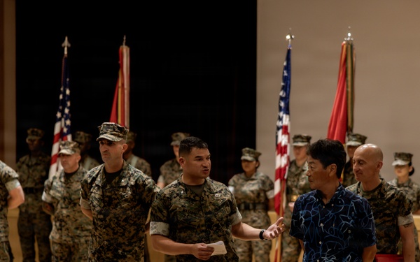 III Marine Expeditionary Force Information Group holds change of command ceremony