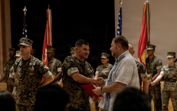 III Marine Expeditionary Force Information Group holds change of command ceremony
