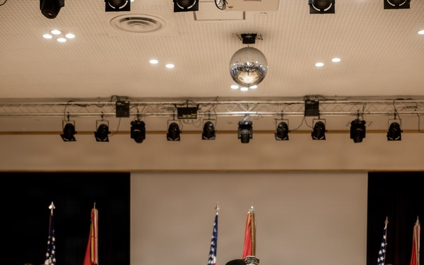 III Marine Expeditionary Force Information Group holds change of command ceremony