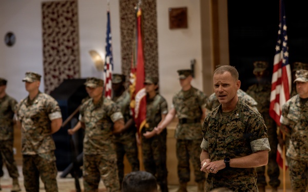 III Marine Expeditionary Force Information Group holds change of command ceremony